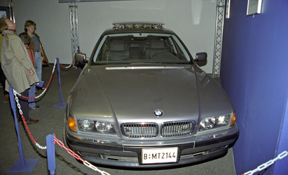 BMW 750iL aus "Der Morgen stirbt nie / Tomorrow Never Dies"