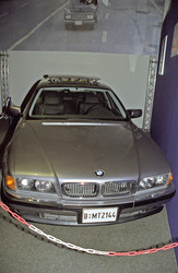BMW 750iL aus "Der Morgen stirbt nie / Tomorrow Never Dies"