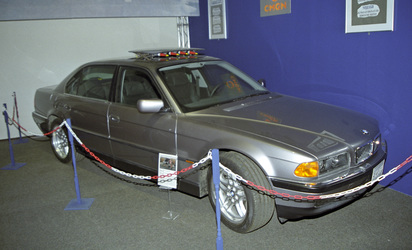 BMW 750iL aus "Der Morgen stirbt nie / Tomorrow Never Dies"