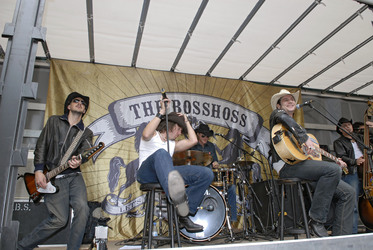 Stefan 'Russ T. Rocket' Buehler, Alec 'Boss Burns' Völkel, Ansgar 'Frank Doe' Freyberg, Sascha 'Hoss Powers' Vollmer, André 'Guss Brooks' Neumann (The BossHoss)