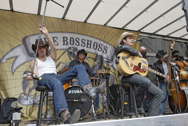 Alec 'Boss Burns' Völkel, Ansgar 'Frank Doe' Freyberg, Sascha 'Hoss Powers' Vollmer, André 'Guss Brooks' Neumann (The BossHoss)