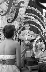 Rita Paul, Bully Buhlan