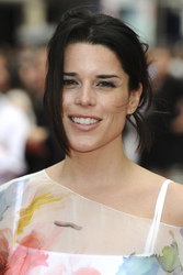 Neve Campbell