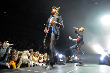 Jonny Buckland, Chris Martin