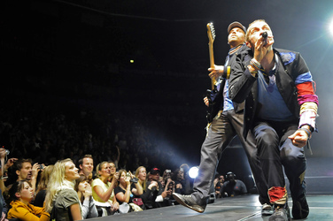 Jonny Buckland, Chris Martin