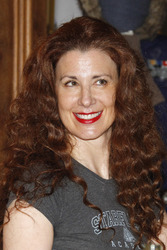 Suzie Plakson