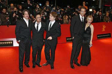 Marco Weber, Dennis Lee, Willem Dafoe, Ryan Reynolds, Hayden Panettiere