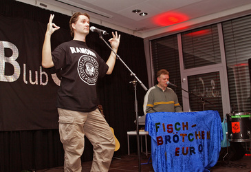 Nico Walser, Wolfgang Grieger