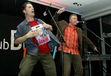 Nico Walser, Wolfgang Grieger