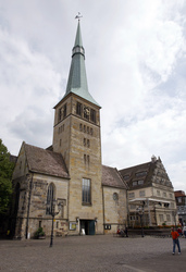 Marktkirche St. Nikolai und Hochzeitshaus am Pferdemarkt
