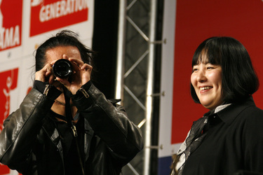 Izuru Kumasaka, Keiko Araki