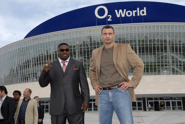 Samuel Peter, Vitali Klitschko