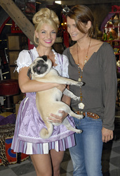Yvonne Catterfeld und Anja Kling mit Mops Serafim