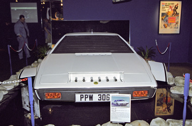 Lotus Esprit aus "Der Spion, der mich liebte / The Spy Who Loved Me"