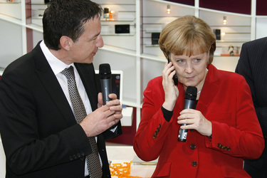 Sony Ericsson Manager, Angela Merkel