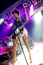 Jamie Morrison, Shingai Shoniwa (Noisettes)