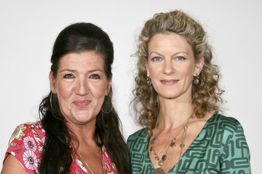 Katy Karrenbauer, Anuk Ens