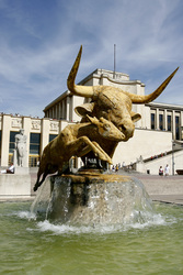 Brunnen in den Jardins du Trocadéro vor dem Palais de Chaillot