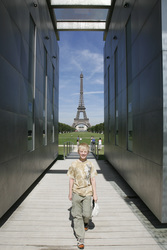 Friedensmahnmal im Champ de Mars