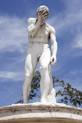 Statue im Tuileriengarten