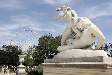 Statue im Tuileriengarten