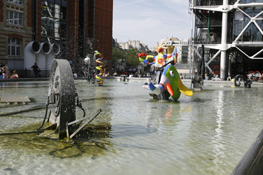Strawinski-Brunnen / Tinguely-Brunnen
