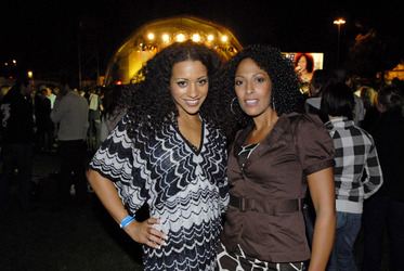 Nadja Benaissa, Jessica Wahls