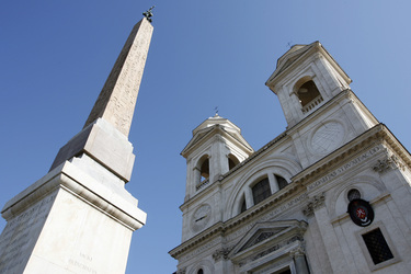 Santa Trinità dei Monti mit Obelisk