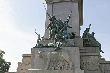 Sockel des Reiterstandbilds von Garibaldi