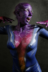 Frau in blauem Overall / Woman in blue overall