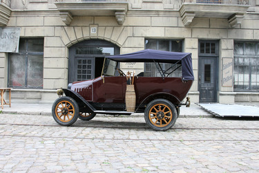 Filmset mit MAF Oldtimer