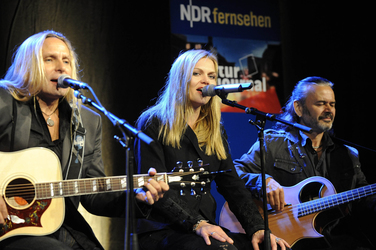 Uwe Hassbecker, Anna Loos, Jäcki Reznicek (Silly)