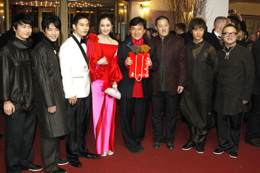 Steve Yoo, Lin Peng, Jackie Chan, Ding Sheng und Cast