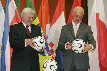 Frank-Walter Steinmeier, Franz Beckenbauer