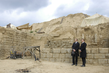 Heino Ferch als Heinrich Schliemann und Justus von Dohnányi als Oskar Neumann