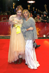 Julie Depardieu, Emmanuelle Béart