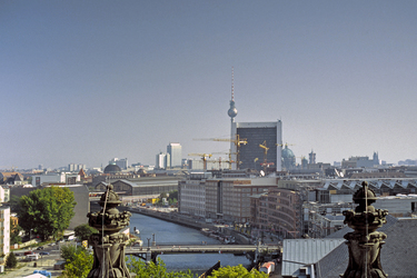 Blick vom Reichstag über den Spreebogen