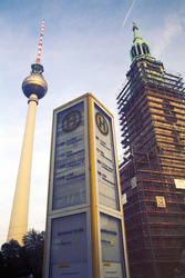 Fernsehturm, Marienkirche, Bushaltesäule