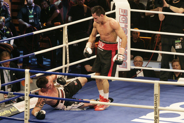 Jamie Pittman, Felix Sturm