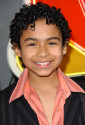 Noah Gray-Cabey