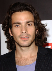 Santiago Cabrera