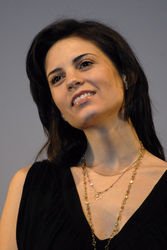 Leah Cairns