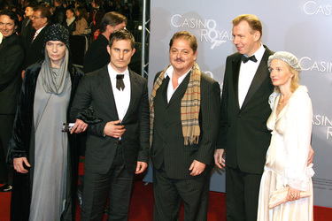 Veruschka von Lehndorff, Clemens Schick, Jürgen Tarrach, Ludger Pistor mit Begleitung