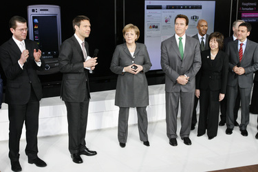 Karl-Theodor zu Guttenberg, René Obermann, Angela Merkel, Arnold Schwarzenegger