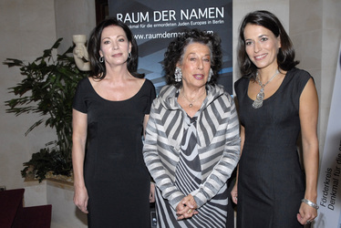 Iris Berben, Lea Rosh, Anne Will