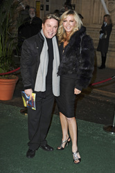 David Van Day (Dollar, Guys n' Dolls, Bucks Fizz) mit Begleitung