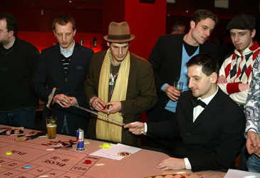 Mario Cortez, Alexander Sternberg