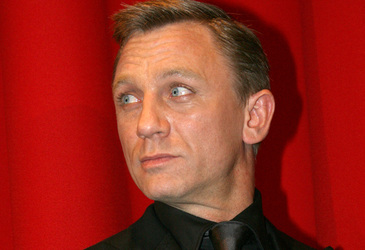 Daniel Craig