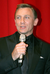 Daniel Craig