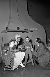 Géza von Cziffra mit Schauspielerin